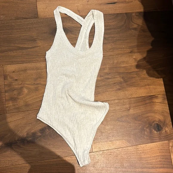 NWOT ALIX Nyc Ribbed Oat Sleeveless Bodysuit XS - Picture 2 of 6